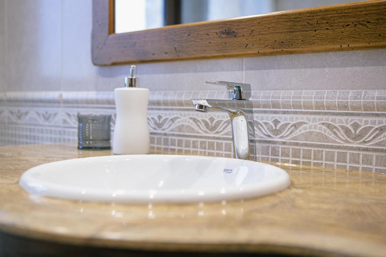 Alojamiento Urabain Apartment Allo ภายนอก รูปภาพ