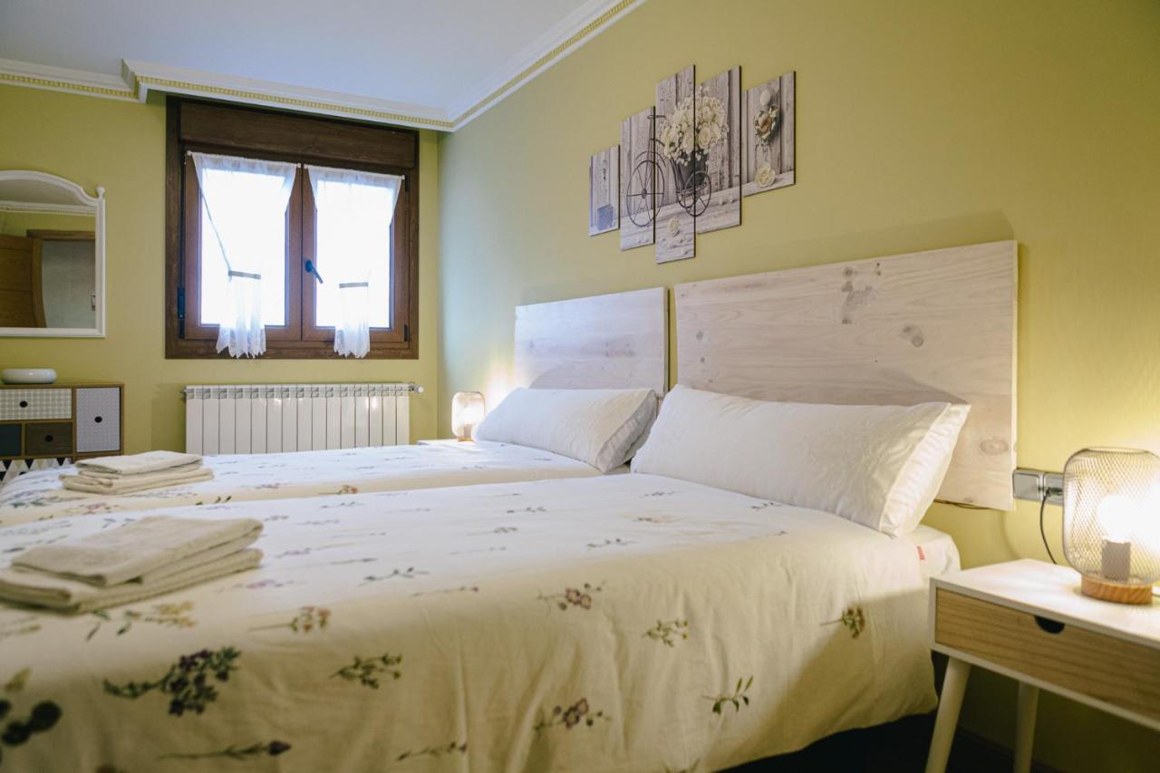 Alojamiento Urabain Apartment Allo ภายนอก รูปภาพ