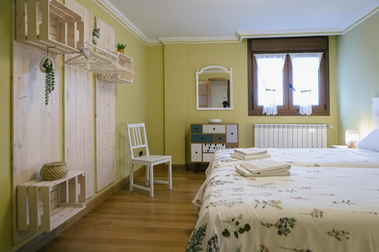 Alojamiento Urabain Apartment Allo ภายนอก รูปภาพ