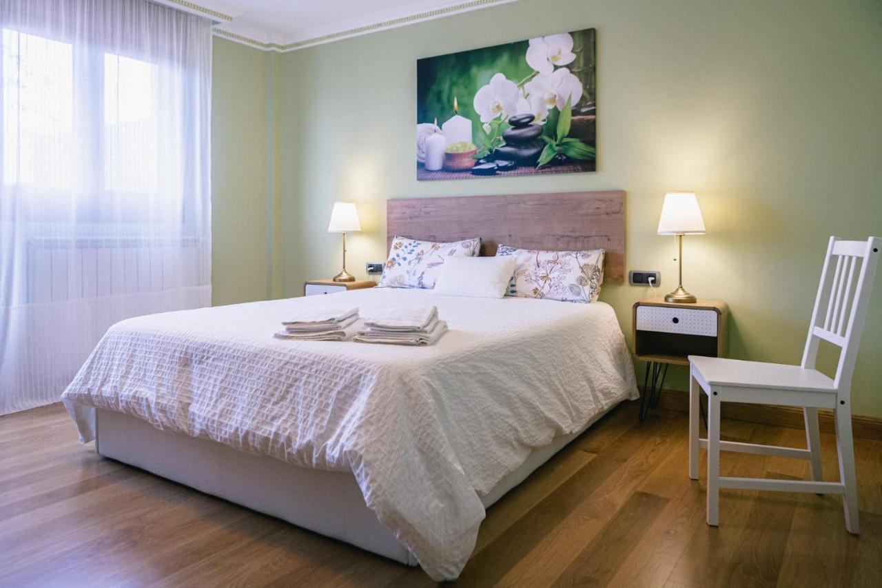 Alojamiento Urabain Apartment Allo ภายนอก รูปภาพ